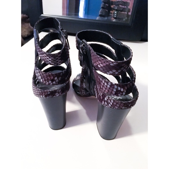 Circus Strappy Heels - Picture 3 of 7